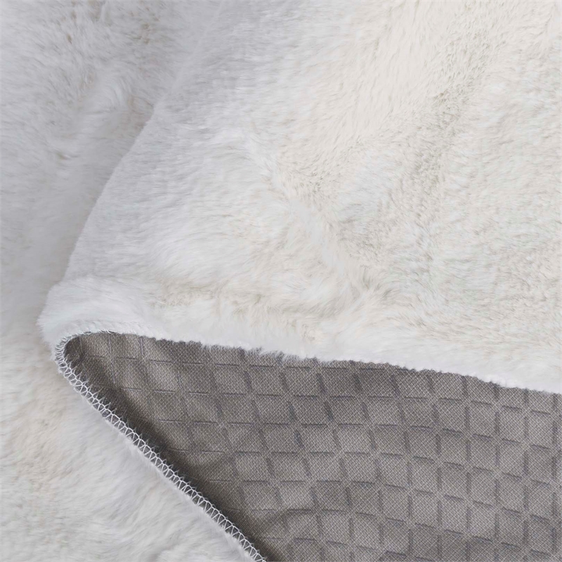 Safavieh Faux Fur Rug 3'-0