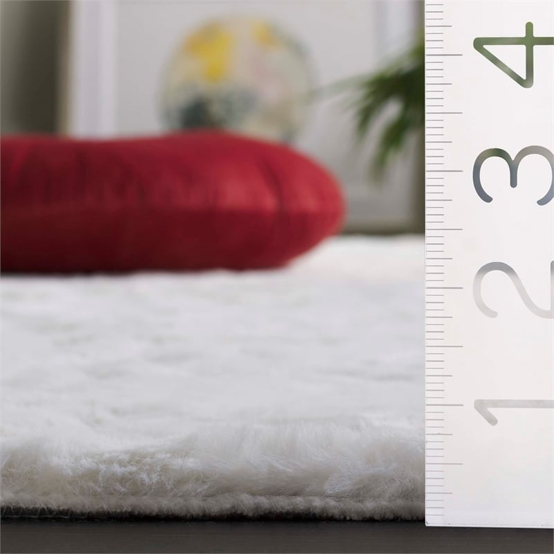 Safavieh Faux Fur Rug 4'-0