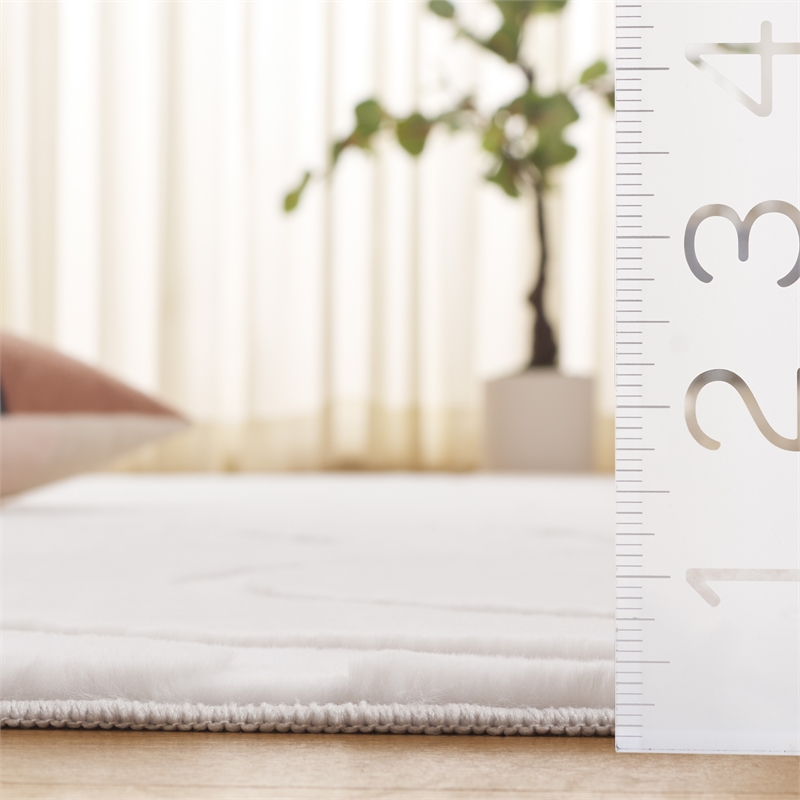 Safavieh Faux Rabbit Fur 800 8'-0