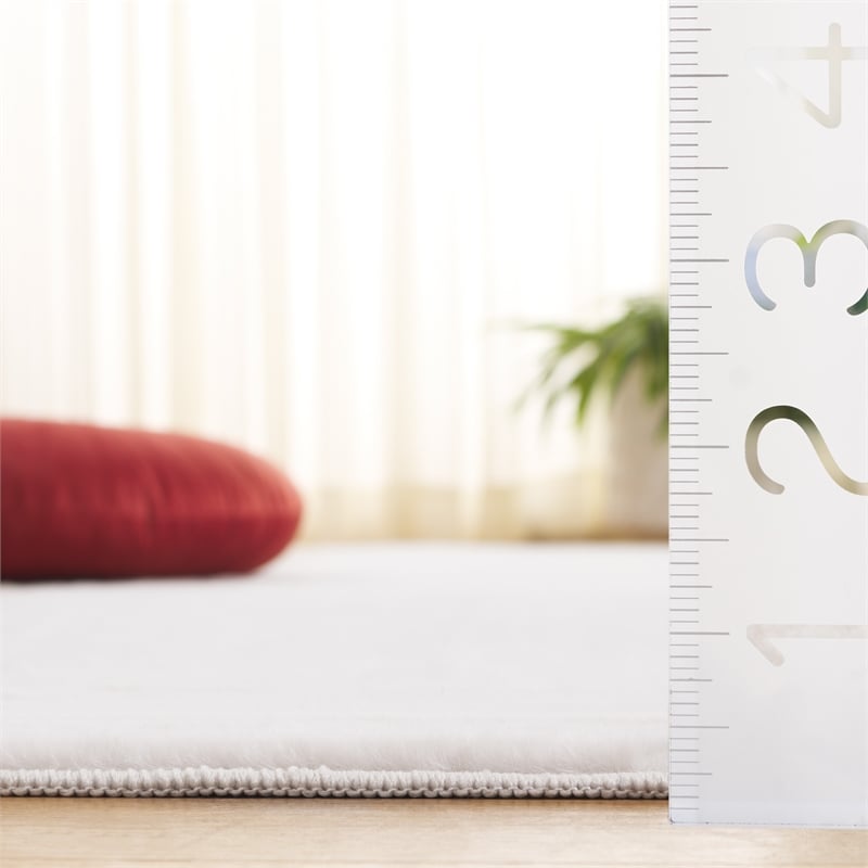 Safavieh Faux Rabbit Fur 800 2'-0