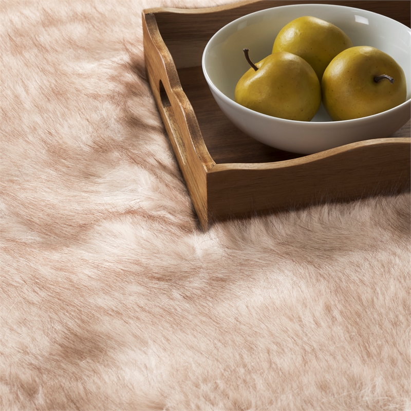 Safavieh Faux Sheep Skin 3'-0