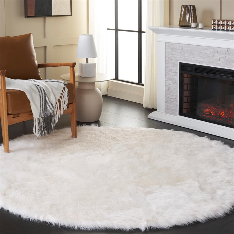 Safavieh Faux Sheep Skin 5'-0