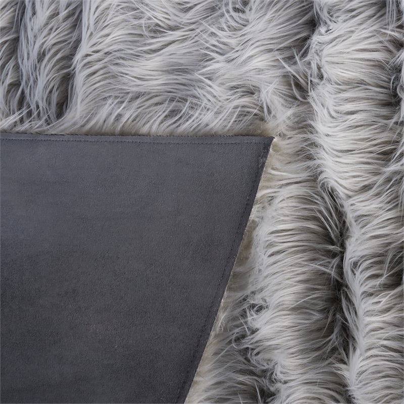 Safavieh Faux Sheep Skin 5'-0