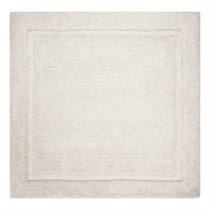 Safavieh Glamour Shag 6'-0&quot x 6'-0&quot Hand Tufted Rug in Ivory