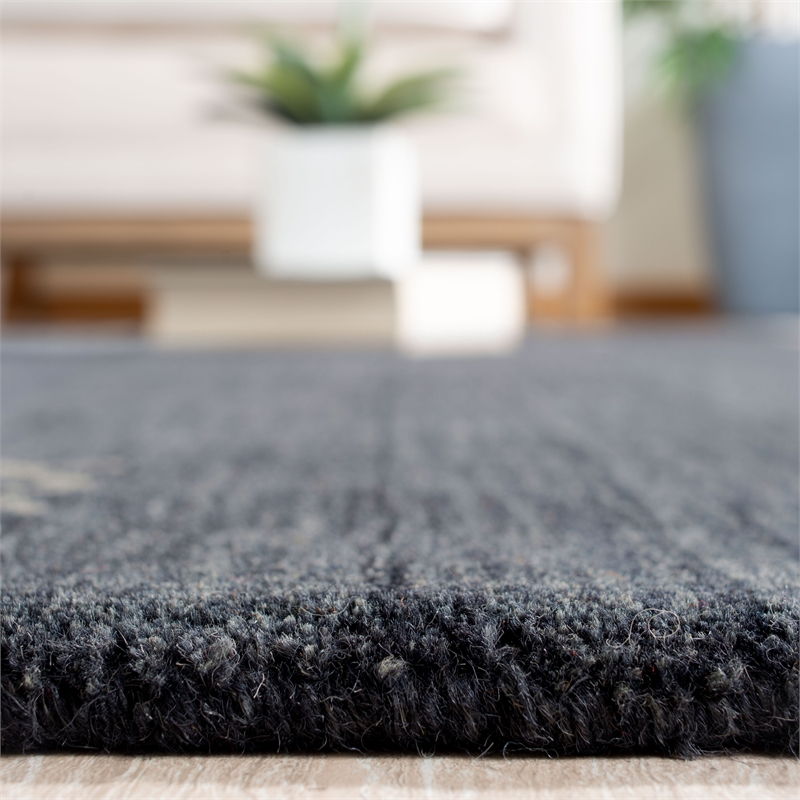 Safavieh Himalaya 5' X 8' Wool Hand Loomed Rug in Charcoal