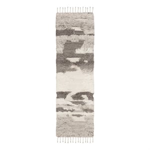 Safavieh Kenya 2'-3&quot x 8'-0&quot Wool and Cotton Hand Knotted Rug in Ivory / Gray