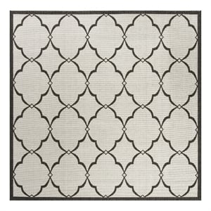 Safavieh Linden 100 6'-7&quot x 6'-7&quot Power Loomed Rug in Light Gray / Charcoal