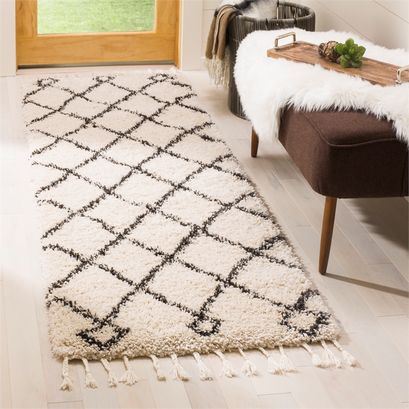Safavieh Moroccan Fringe Shag 200 2'-3