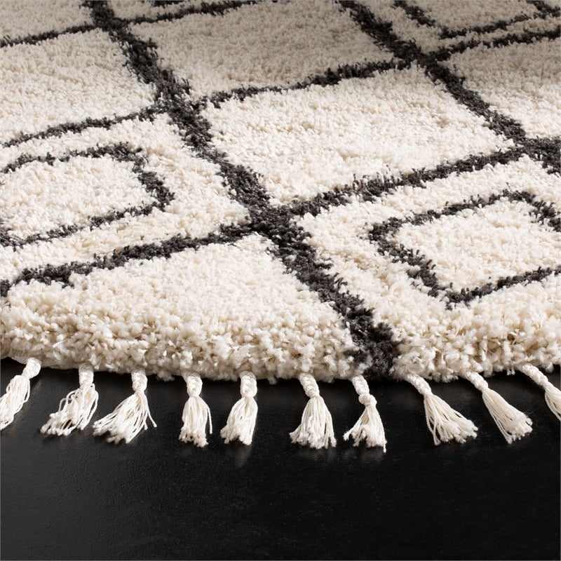 Safavieh Moroccan Fringe Shag 200 6'-7