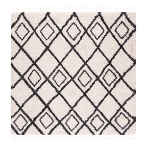 Safavieh Moroccan Fringe Shag 200 6'-7&quot x6'-7&quotPower Loomed Rug in Cream/Charcoal