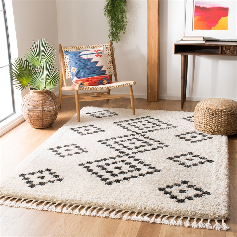 Safavieh Moroccan Fringe Shag 200 4'-0