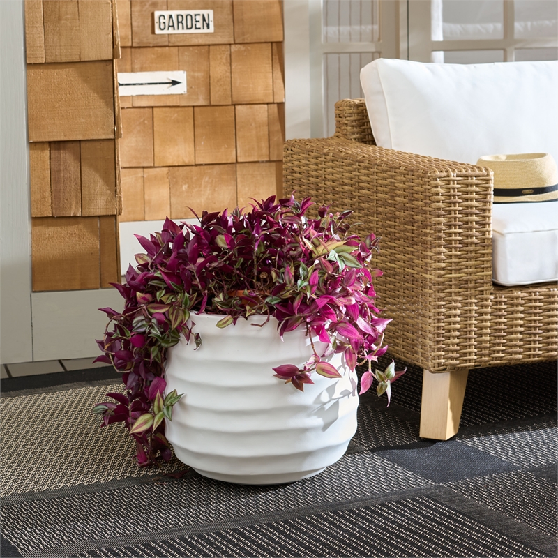 Safavieh Marta Ficonstone Planter Pot  in White
