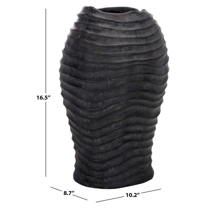 Safavieh Damian Planter Pot  in Black