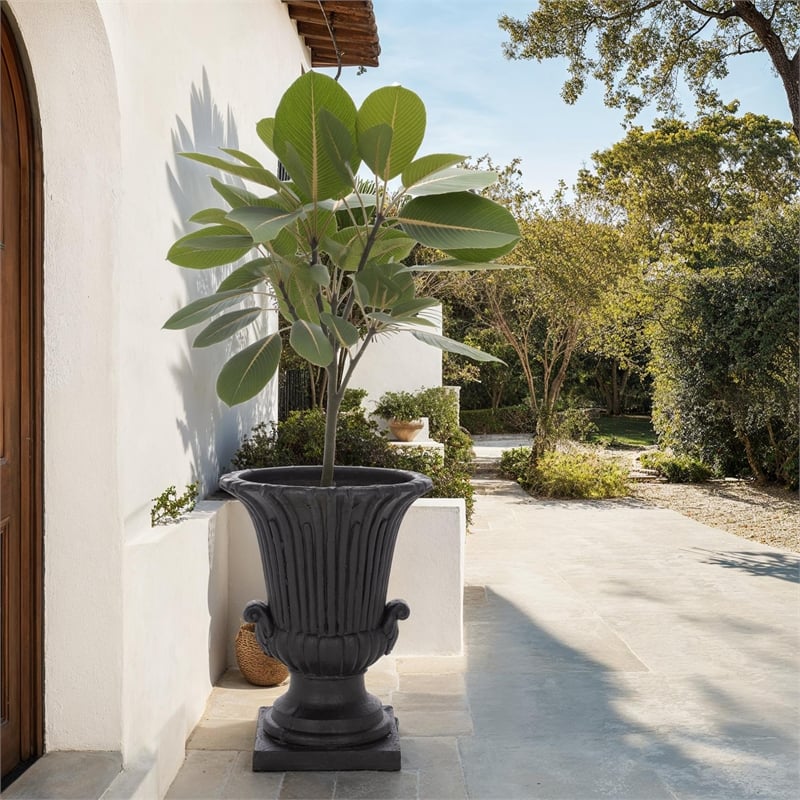 Safavieh Atlas Planter Pot  in Black