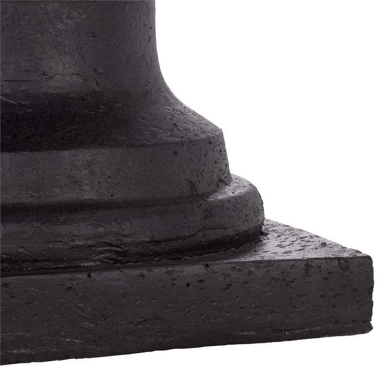 Safavieh Atlas Planter Pot  in Black