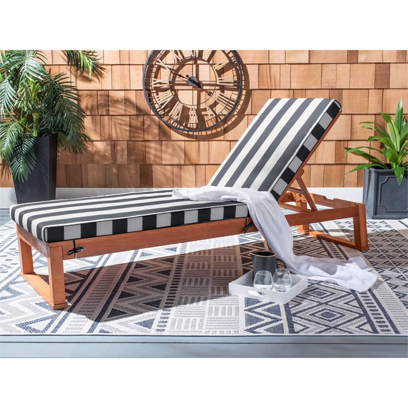 Safavieh Solano Wood and Fabric Sunlounger in Natural / Navy