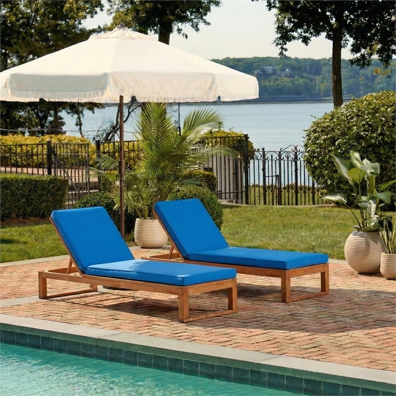 Safavieh Solano Wood and Fabric Sunlounger in Natural / Royal Blue