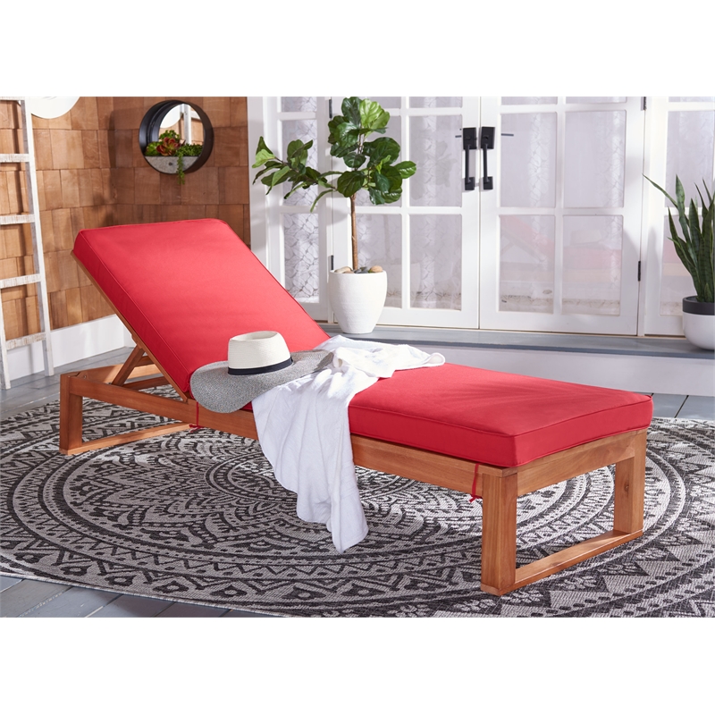 Safavieh Solano Wood and Fabric Sunlounger in Natural / Red