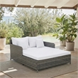 Safavieh Cadeo Wicker and Rattan Daybed in Gray / Brown / White