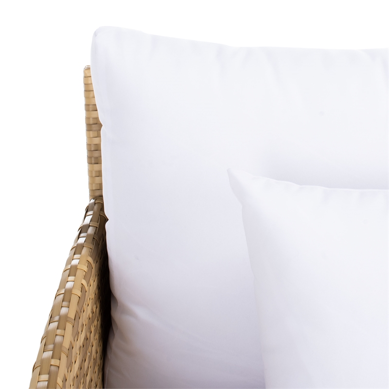 Safavieh Cadeo Wicker and Rattan Daybed in Natural / White