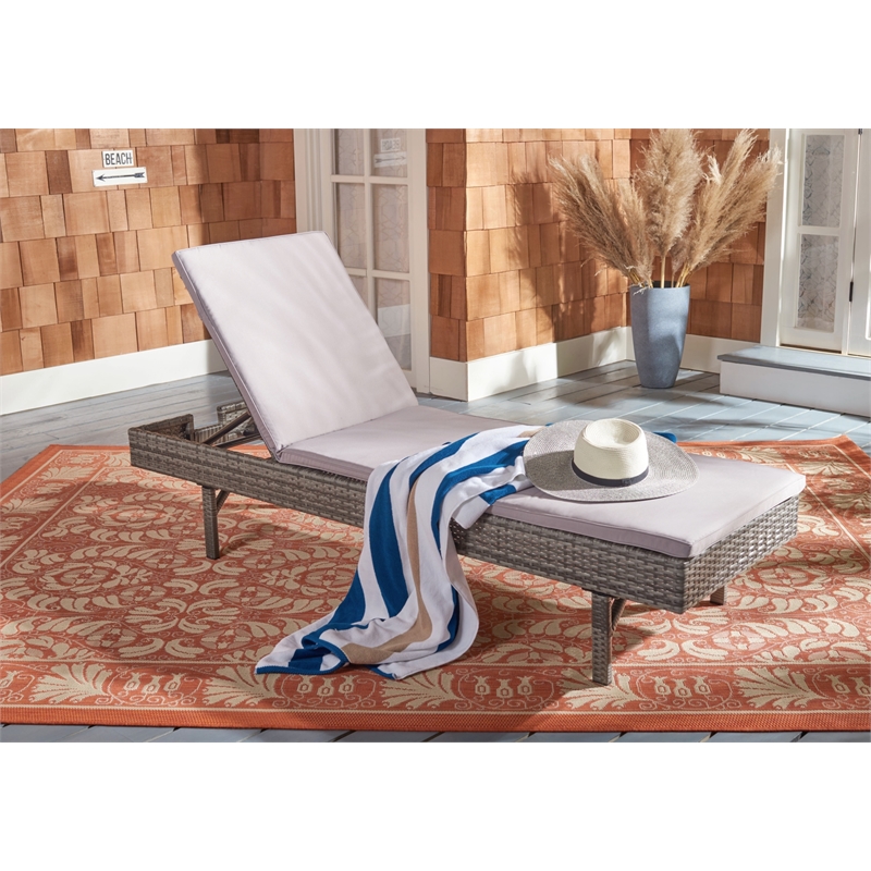 Safavieh Cam Wicker and Rattan Sunlounger in Gray / Gray
