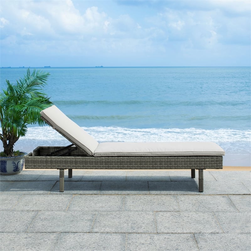 Safavieh Cam Wicker and Rattan Sunlounger in Gray / Gray