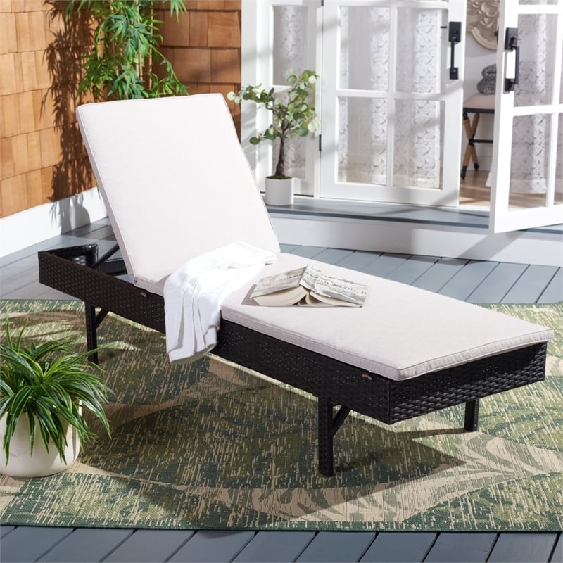 Safavieh Cam Wicker and Rattan Sunlounger in Black / Light Gray