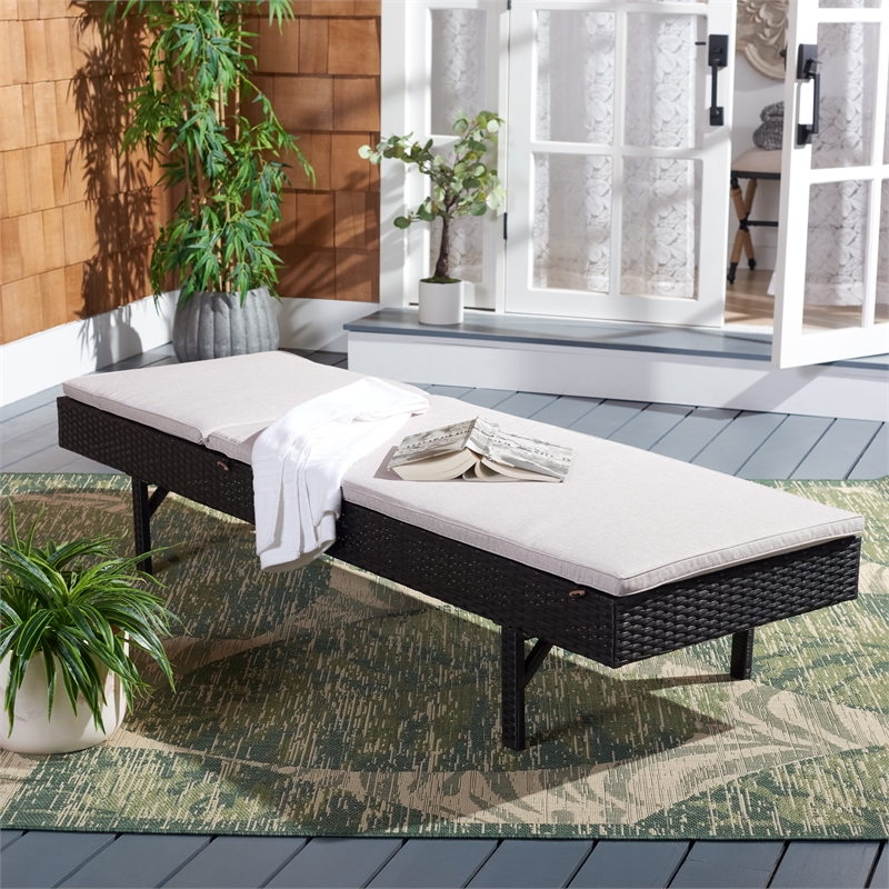Safavieh Cam Wicker and Rattan Sunlounger in Black / Light Gray