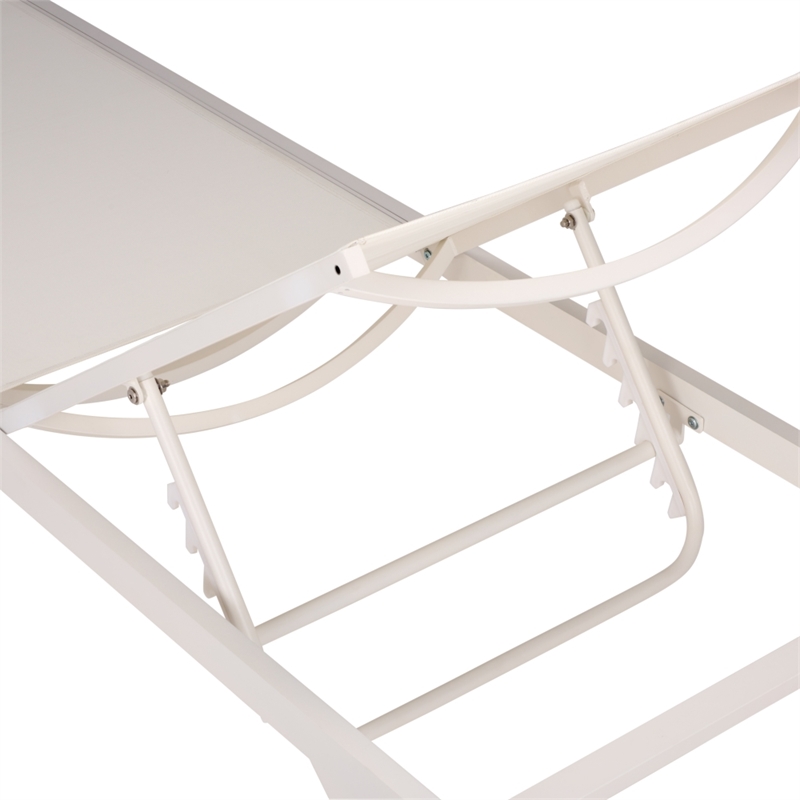 Safavieh Jordan Aluminum Lounger in White / White