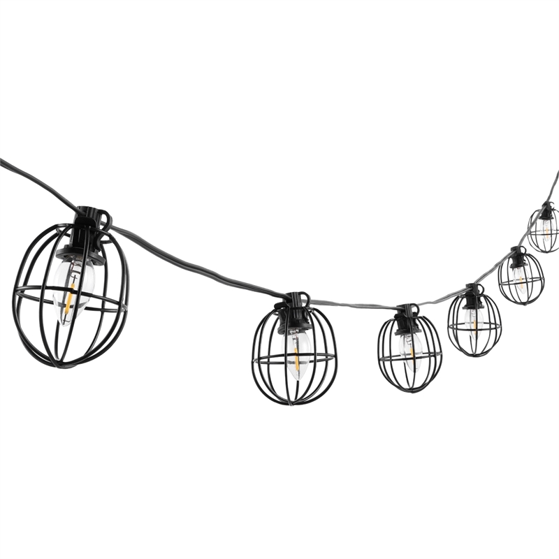 Safavieh Garnet LED Plastic and Metal Outdoor String Light in Black