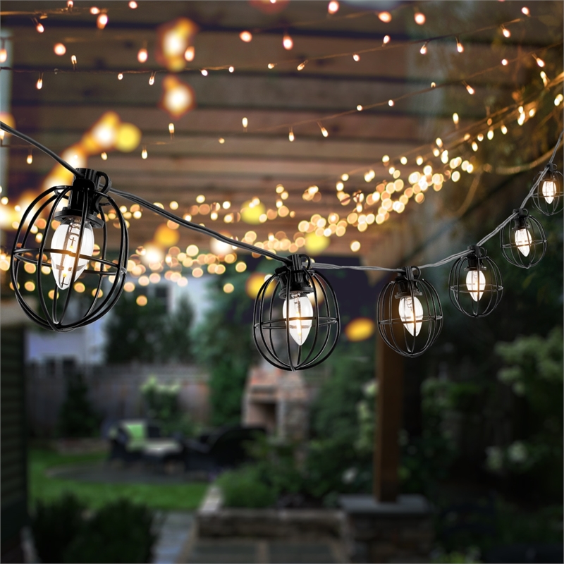 Safavieh Garnet LED Plastic and Metal Outdoor String Light in Black