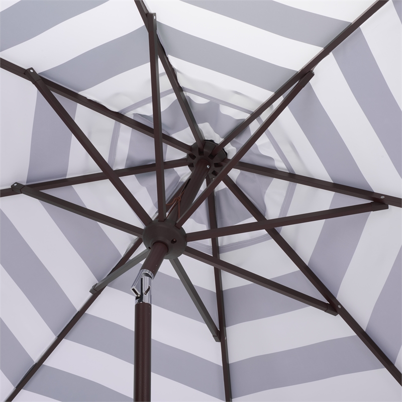 Safavieh Lucerna  9 Ft Metal and Fabric Crank Umbrella in Green
