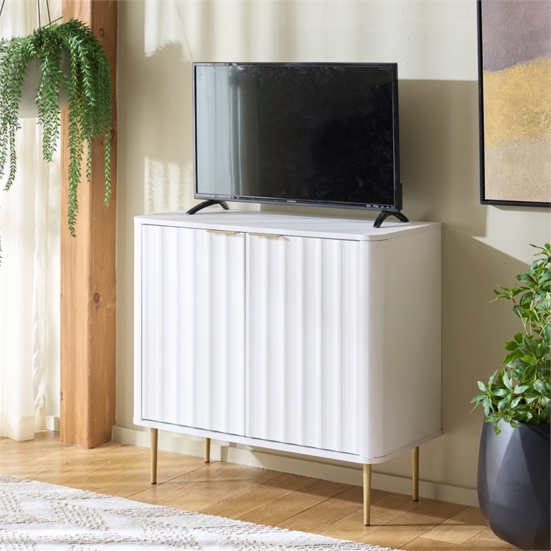 Safavieh Hilsa 2 Door Compact Wood Sideboard/Media in White / Gold