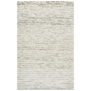 Safavieh Ebony 6'-0&quot x 9'-0&quot Wool and Cotton Hand Tufted Rug in Green / Ivory