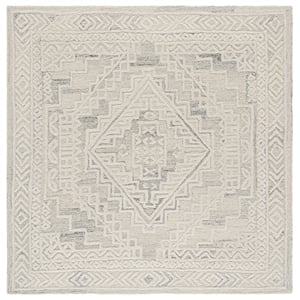 Safavieh Metro 6'-0&quot x 6'-0&quot Wool and Cotton Hand Tufted Rug in Light Gray/Ivory