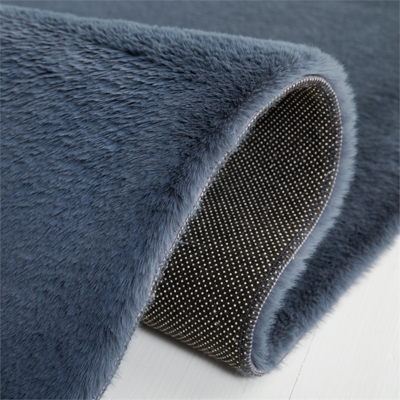 Safavieh Faux Rabbit Fur 6'-0
