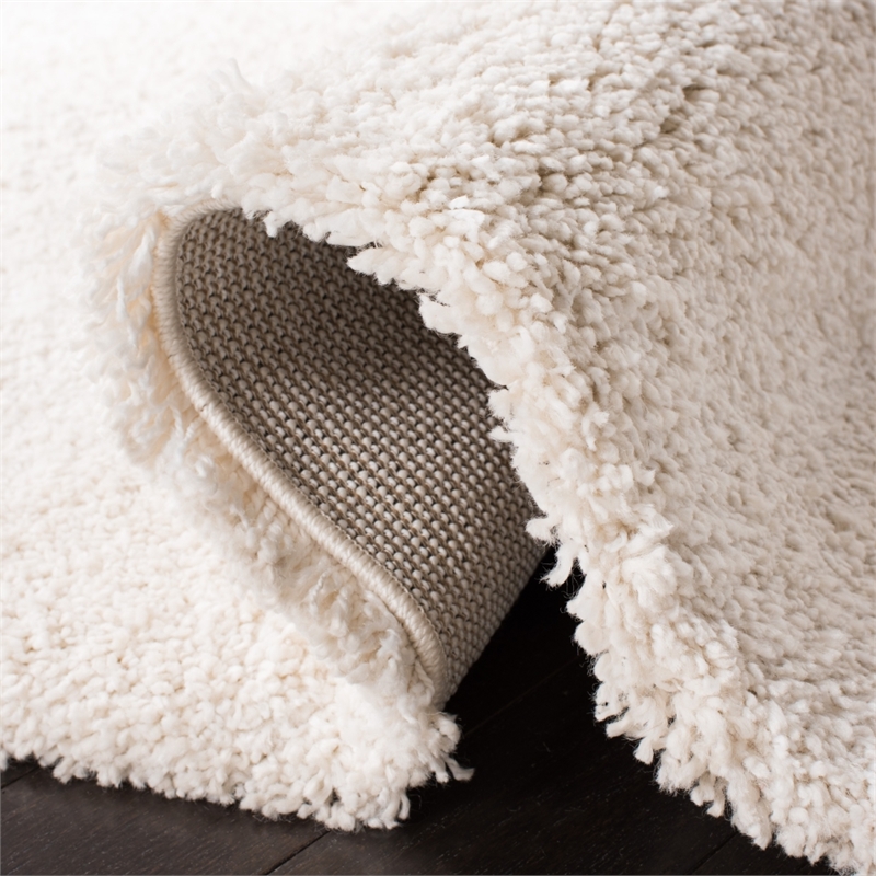Safavieh Royal Shag 2'-3