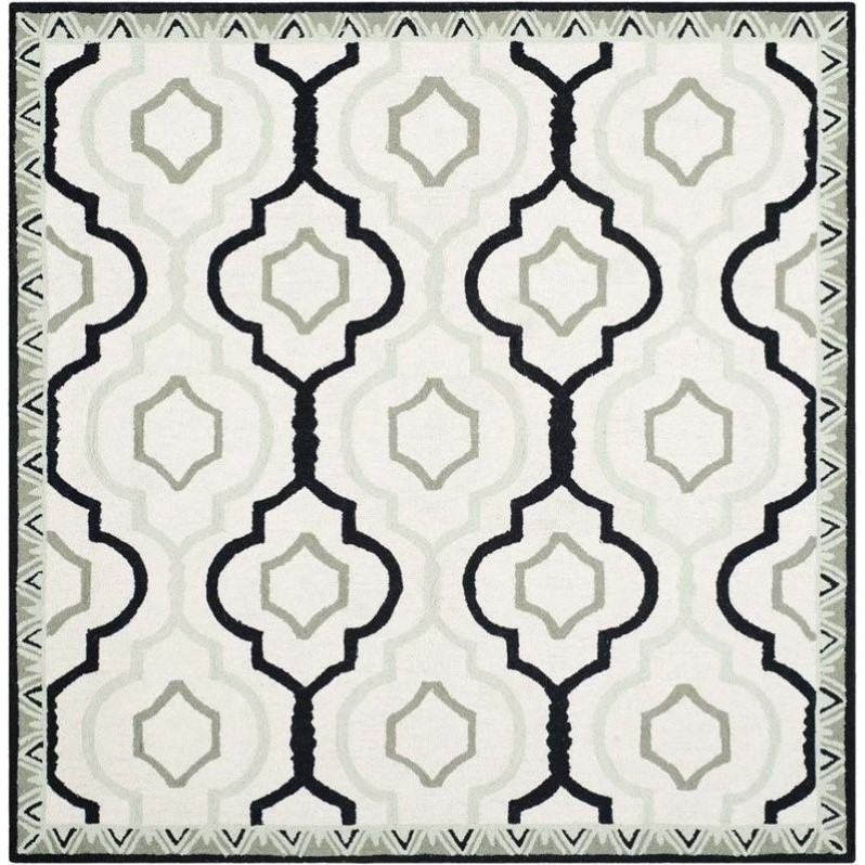 Safavieh Chelsea Square Rug in Ivory / Black