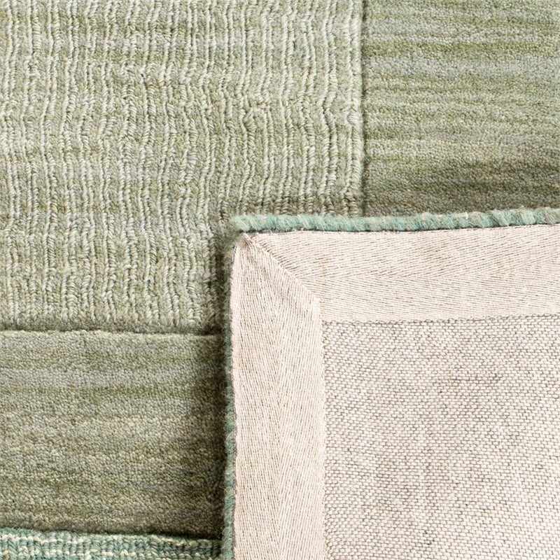 Safavieh Impressions Runner Rug in Green / Beige