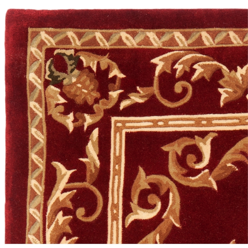 Safavieh Naples 5' X 8' Wool Hand Tufted Rug in Burgundy