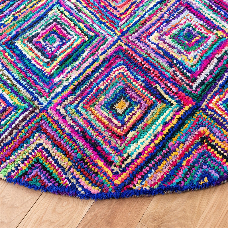 Safavieh Nantucket Round Rug in Multi