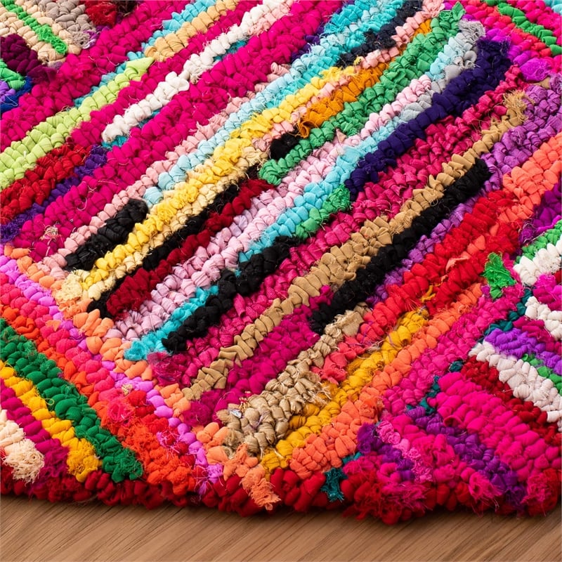 Safavieh Nantucket Round Rug in Multi
