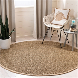 Safavieh Natural Fiber Round Rug in Natural / Beige