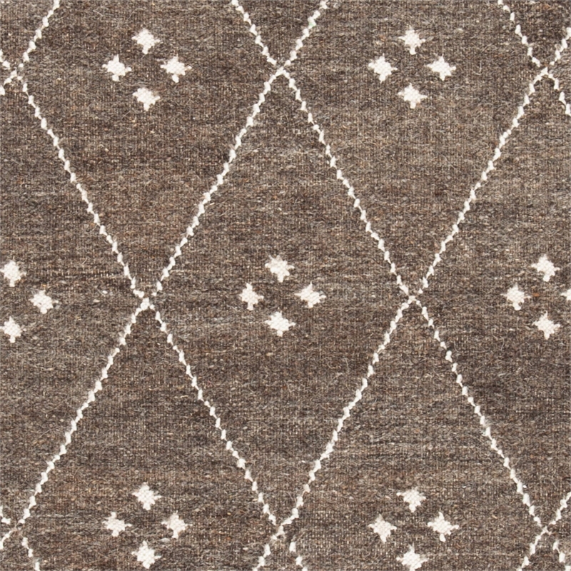Safavieh Natural Kilim Square Rug in Brown / Ivory