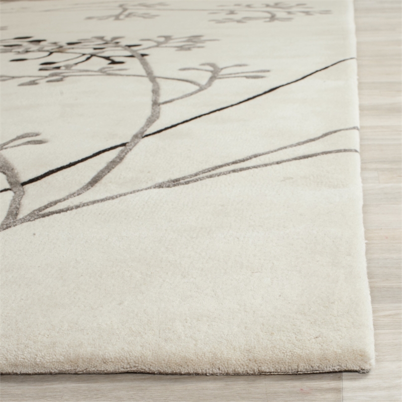 Safavieh Soho Oversized Rug in Ivory / Orange