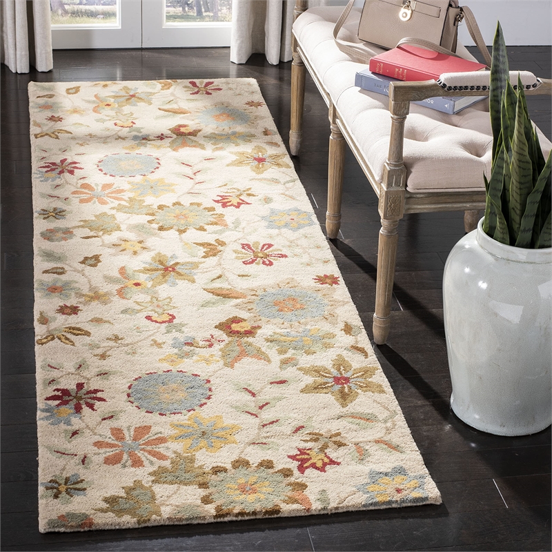 Safavieh Soho Runner Rug in Ivory / Sage