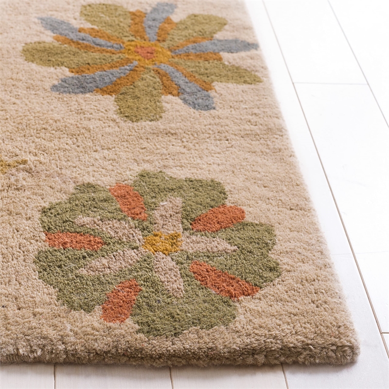 Safavieh Soho Runner Rug in Ivory / Sage
