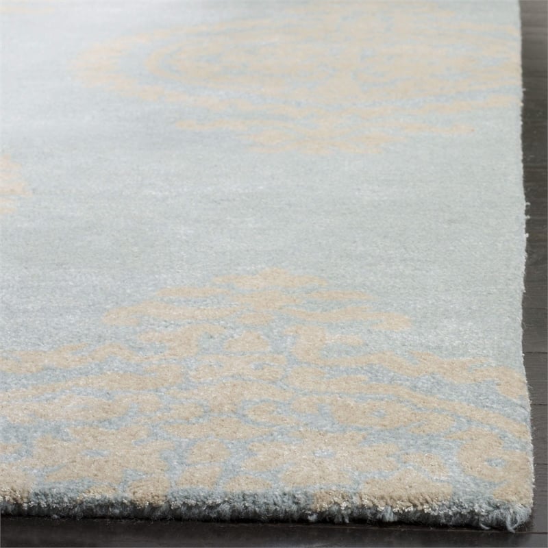 Safavieh Soho Accent Rug in Blue / Beige