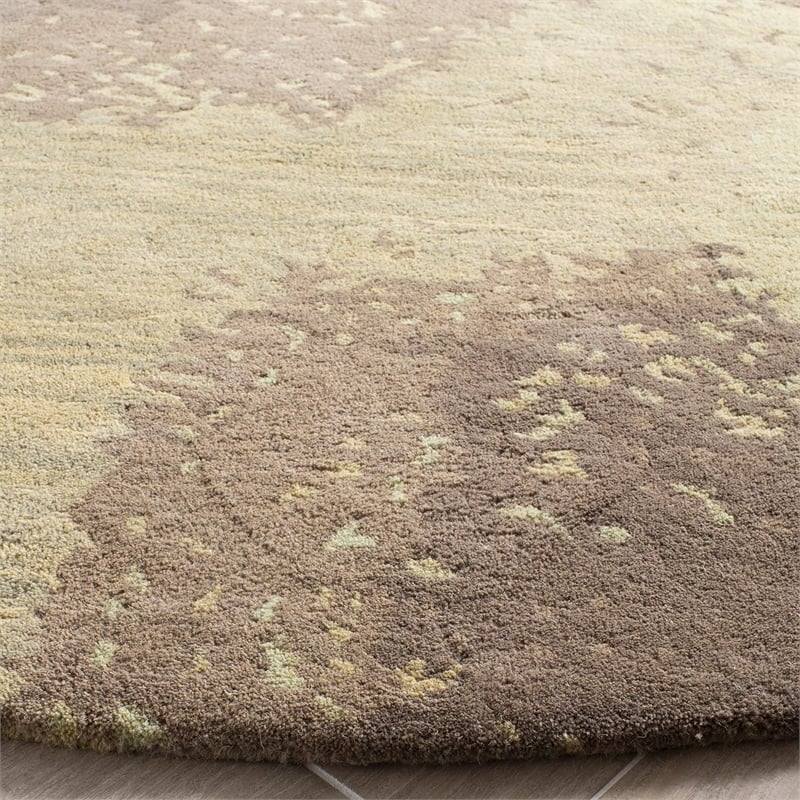 Safavieh Soho Round Rug in Sage / Multi