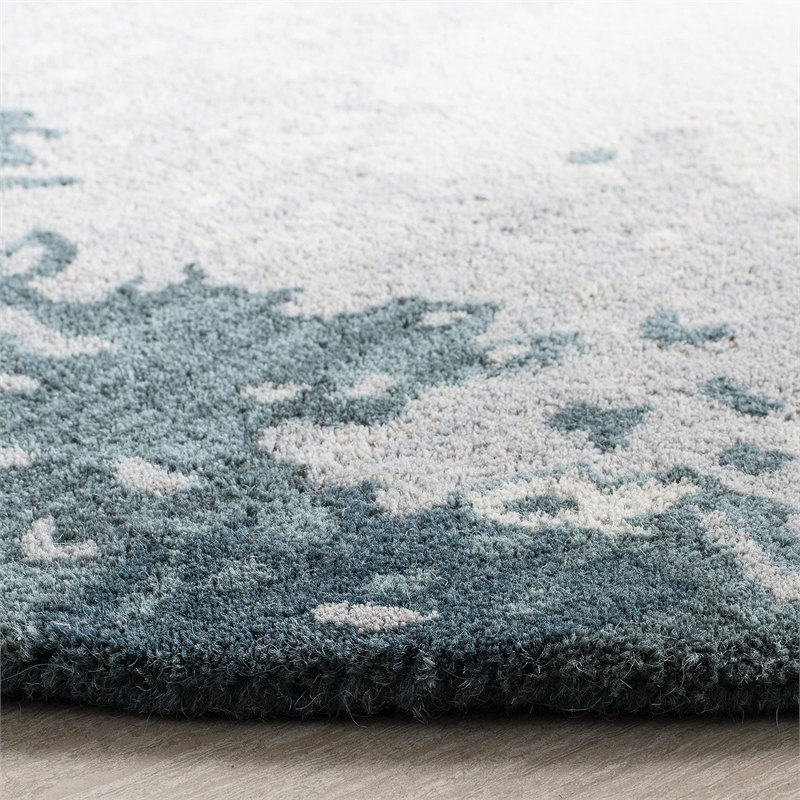 Safavieh Soho Round Rug in Blue / Multi